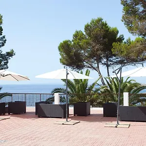 Club Cala Azul Resort